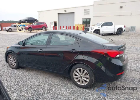 2015 Hyundai Elantra Se z USA, uszkodzony, nr VIN 5NPDH4AE4FH642406